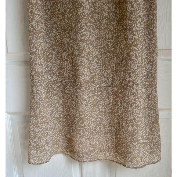 90's Tan and White Floral Maxi Skirt Size Small with Subtle Ruffle Hem - Picture 4 of 8